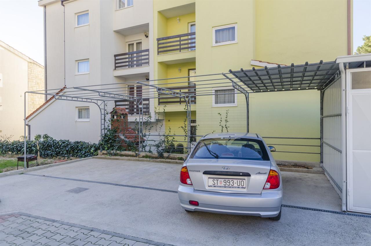 Apartments Srecko Duće Esterno foto