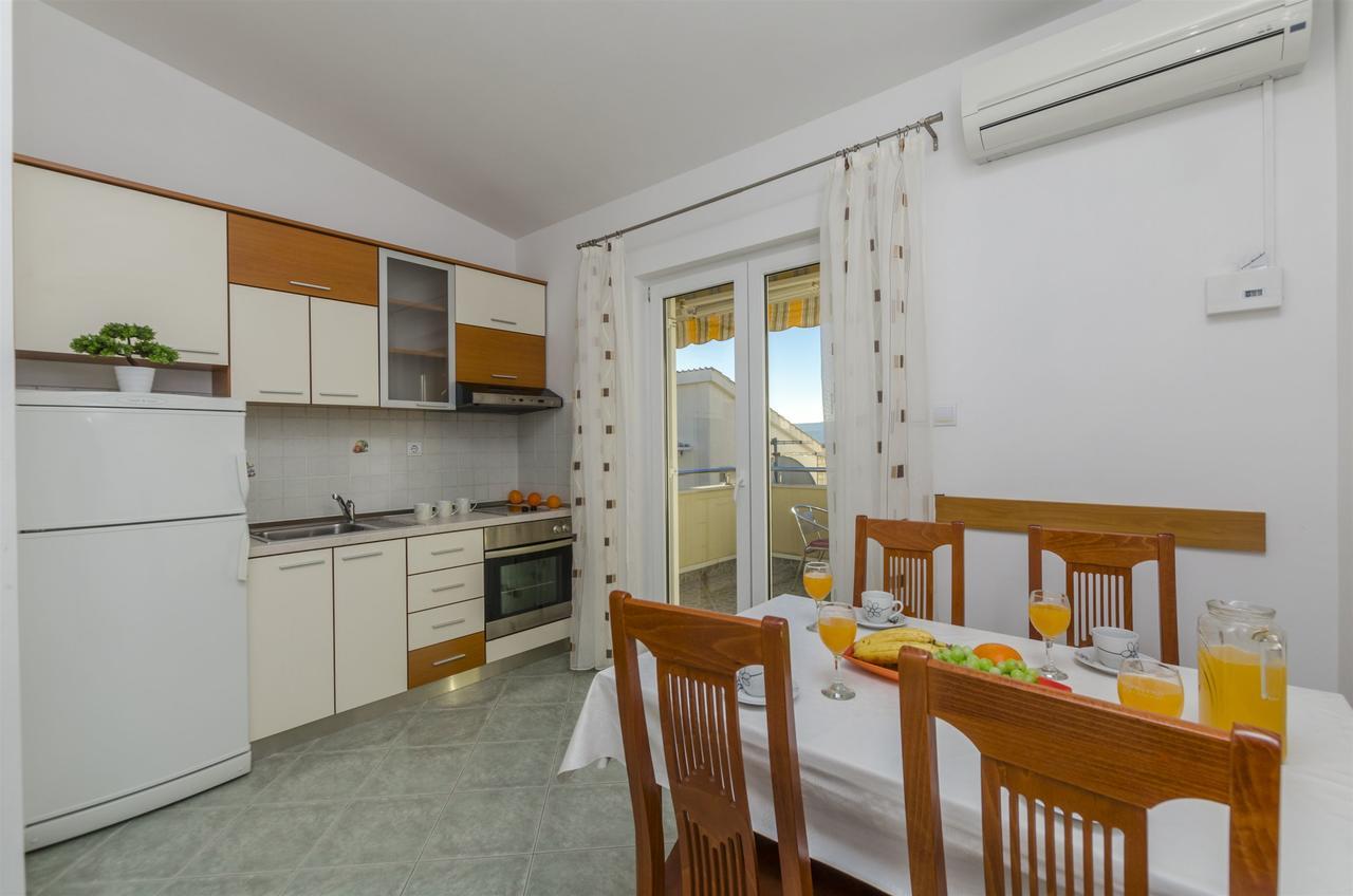 Apartments Srecko Duće Esterno foto